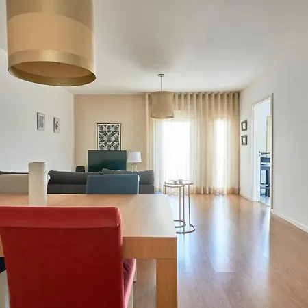 Guestready - Aurora Findings Lissabon